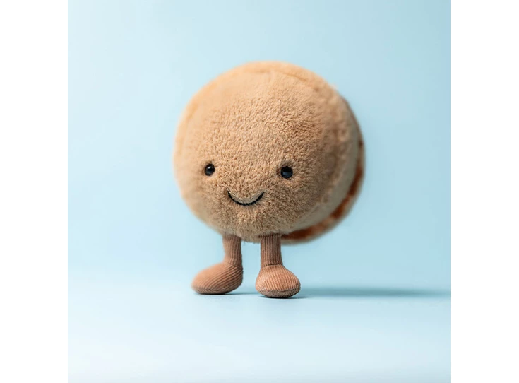 Amuseables-Mona-Macaron-Chocolate-