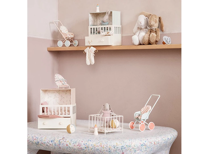 Baby-room-w-Micro-rabbit