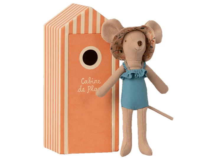 Beach-Mice-Mum-in-Cabin-de-Plage
