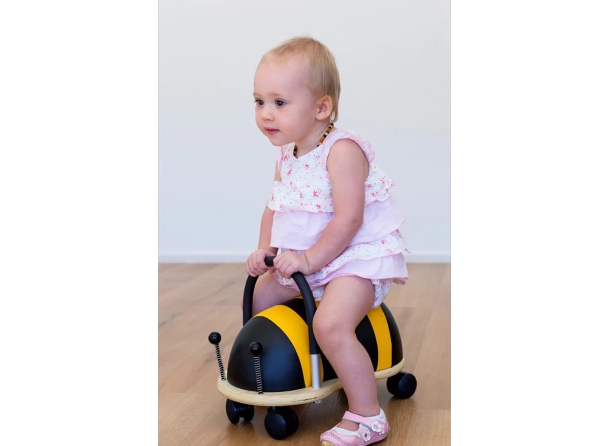 Bee-Small-1-3-j