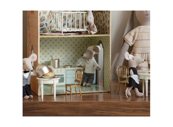 Chair-Mouse-Gold