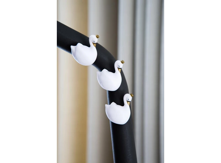 Dame-Blanche-Wit-Magneet-4-in-blister-H3-5-3-cm