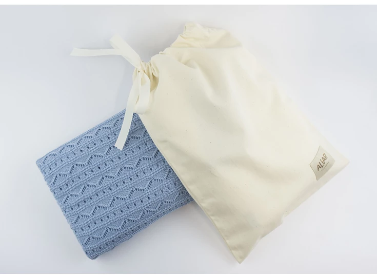 Gebreid-deken-100-Merino-Wol-75x100cm-Blue