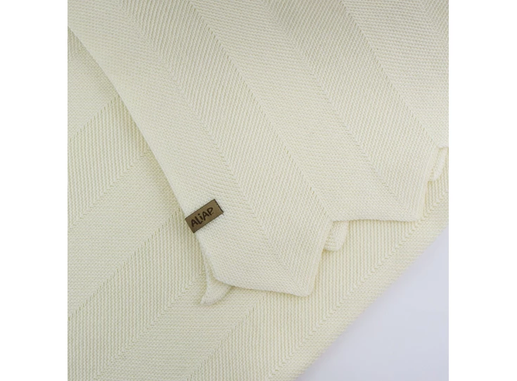 Gebreid-deken-100-Merino-Wol-75x100cm-Cream