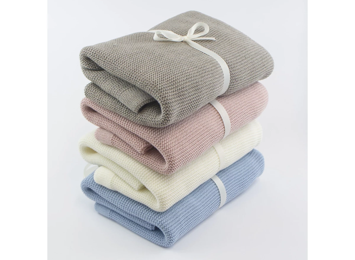 Gebreid-deken-100-Merino-Wol-75x100cm-Pink