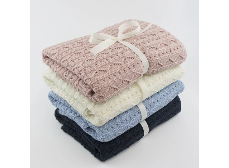 Gebreid-deken-100-Merino-Wol-75x100cm-Pink