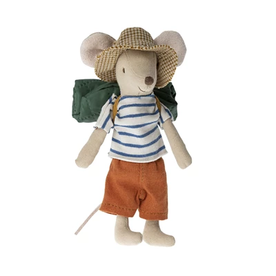 Hiker-mouse-Big-brother
