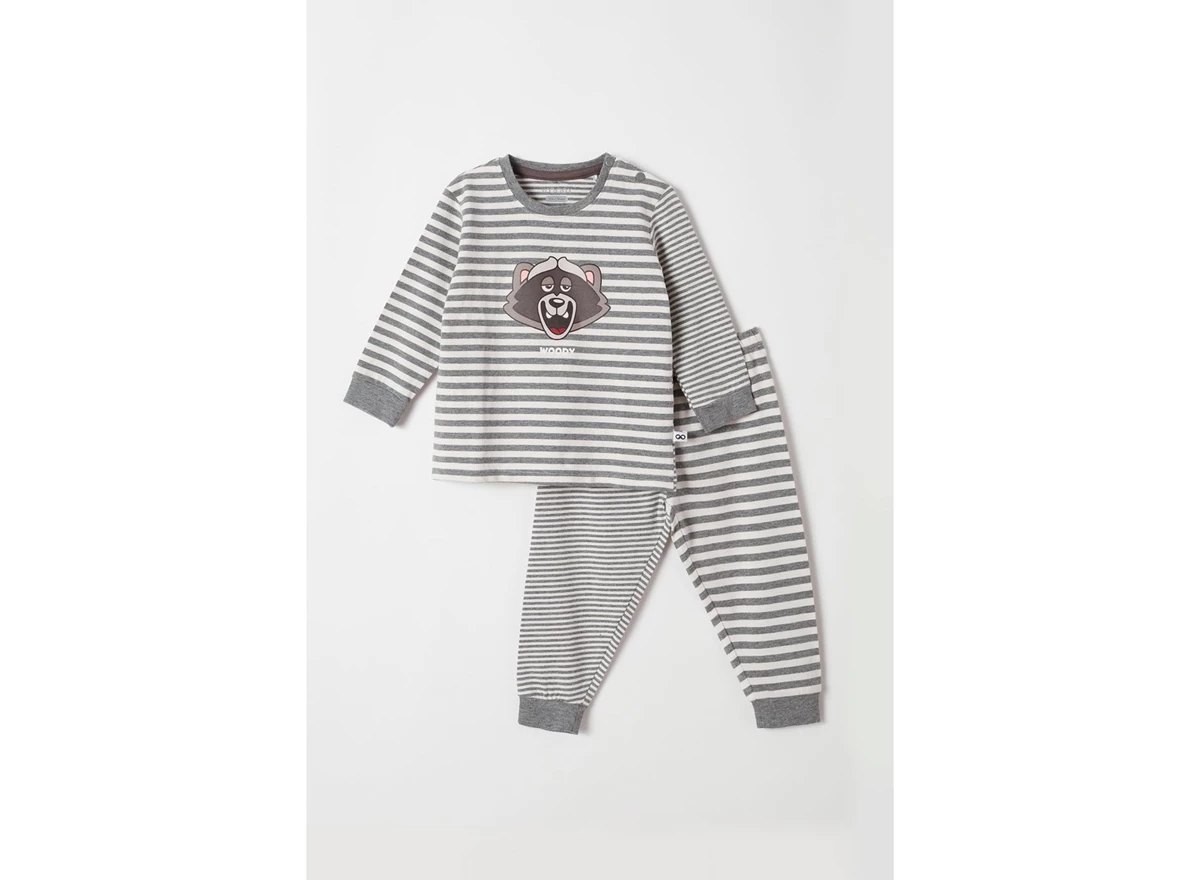 Jongens-pyjama-gebroken-wit-grijs-gestreept-1m