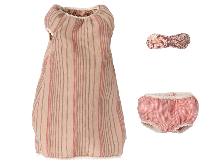 Medium-mouse-Nightgown