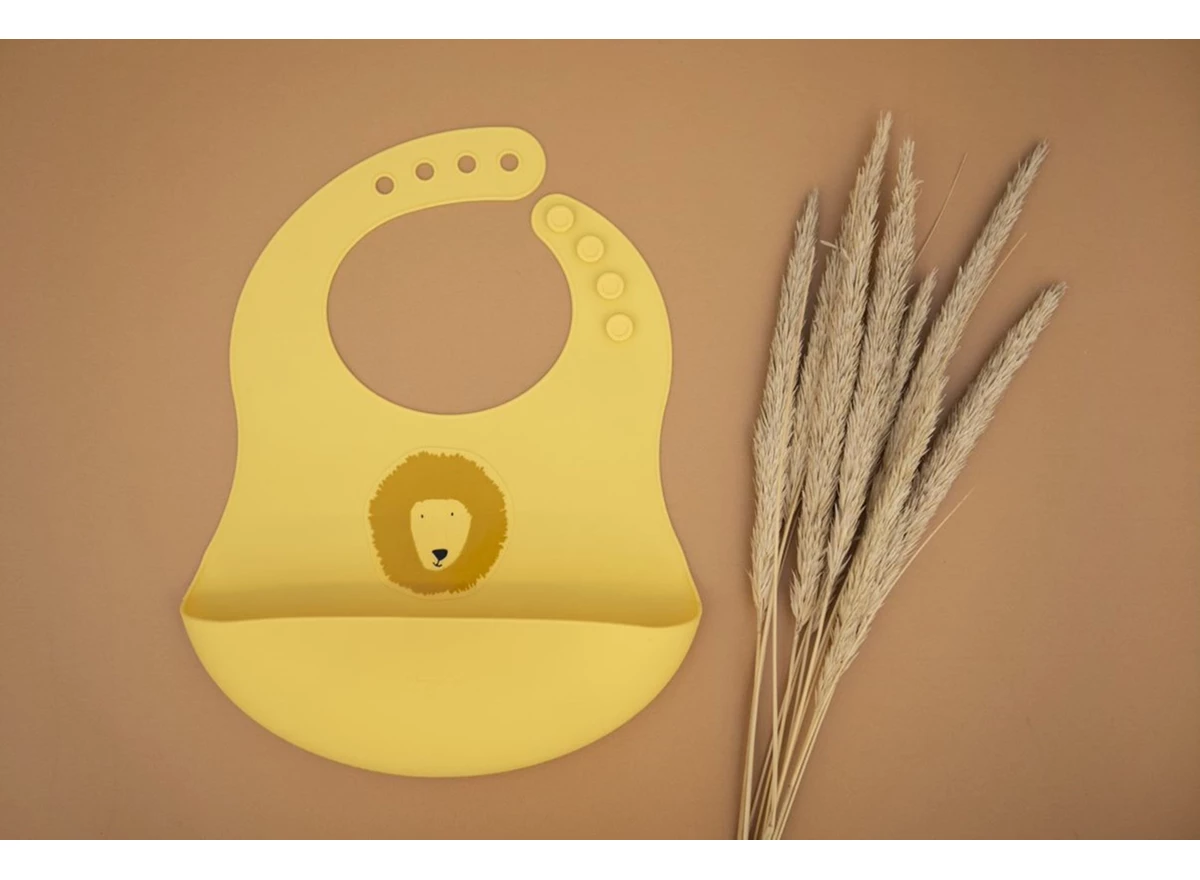 Silicone-bib-2-pack-Mr-Lion