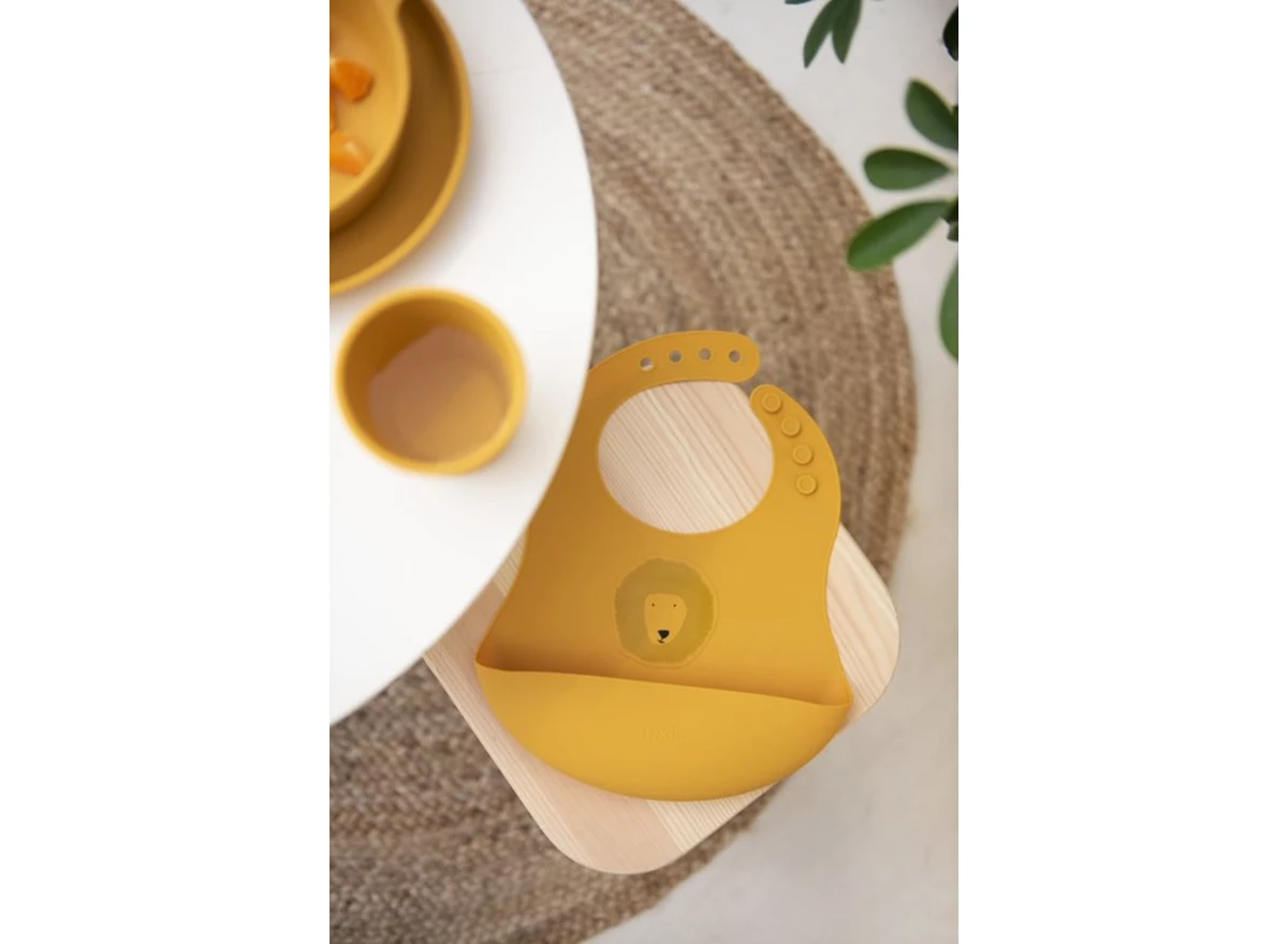 Silicone-bib-2-pack-Mr-Lion