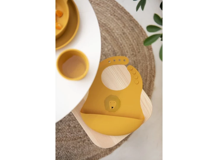 Silicone-bib-2-pack-Mr-Lion