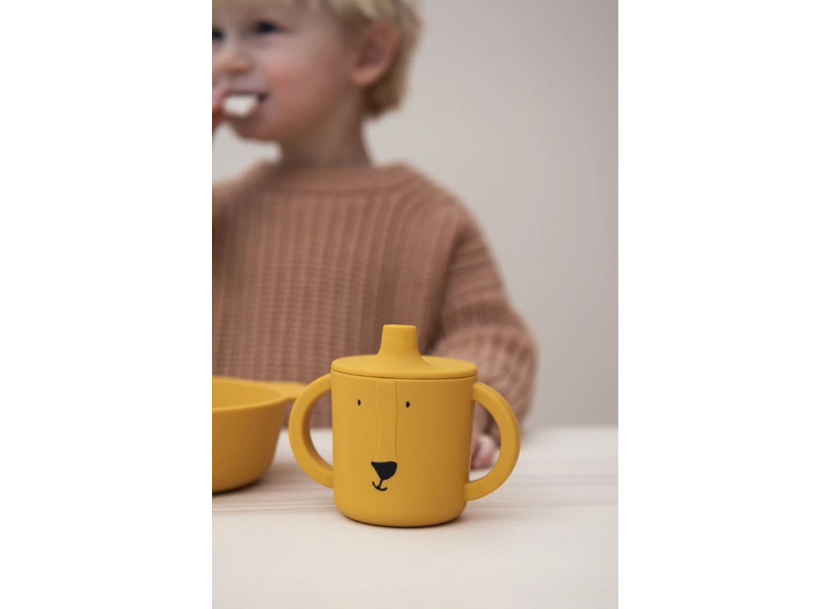 Silicone-sippy-cup-Mr-Lion