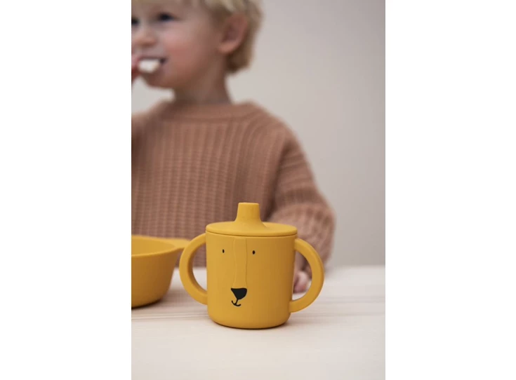 Silicone-sippy-cup-Mr-Lion