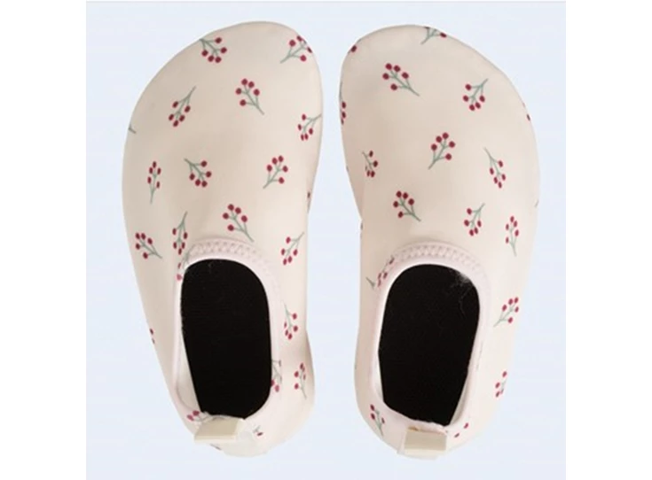 UV-Swim-Shoes-Berries-27-28