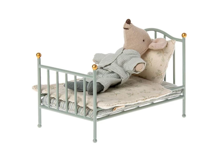 Vintage-bed-Mouse-Mint