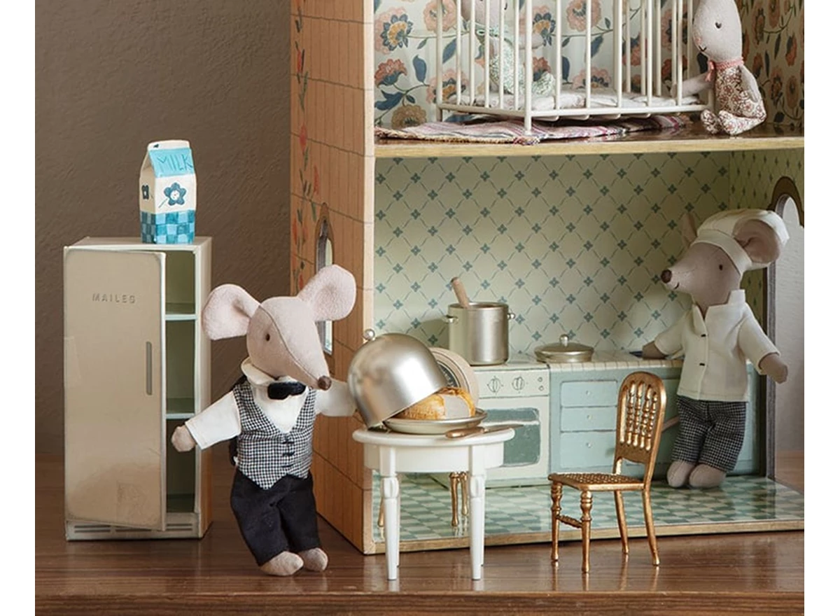 Waiter-Mouse