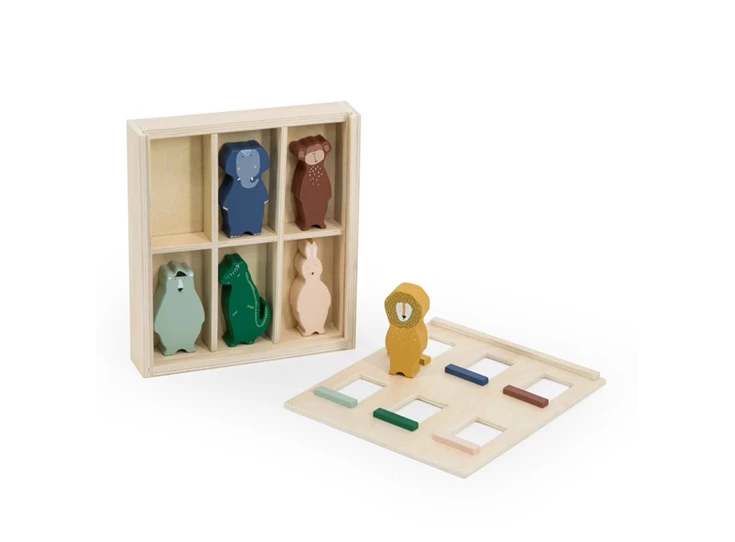 Wooden-animal-apartment