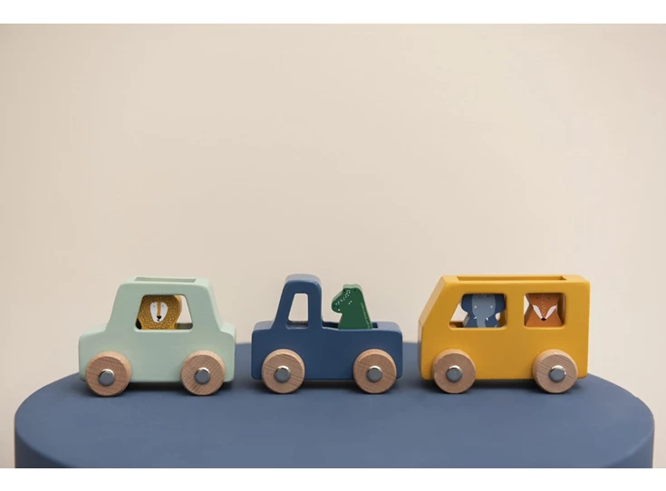 Wooden-animal-car-set