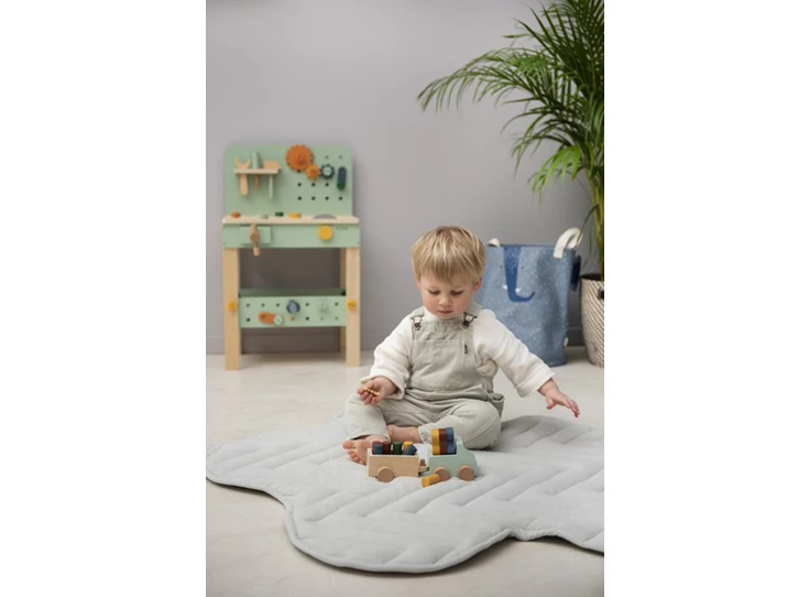 Wooden-animal-car-with-trailer