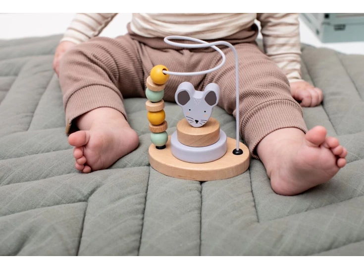 Wooden-beads-maze-Mrs-Mouse