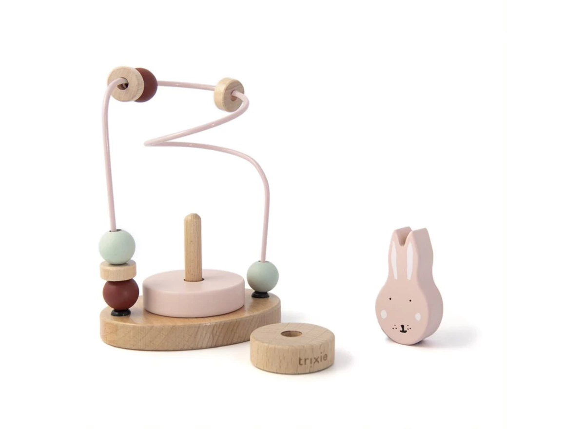 Wooden-beads-maze-Mrs-Rabbit