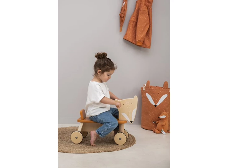 Wooden-bicycle-4-wheels-Mr-Fox