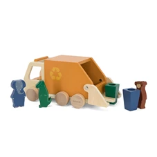 Wooden-garbage-truck