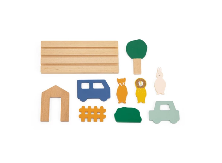 Wooden-spatial-insight-game