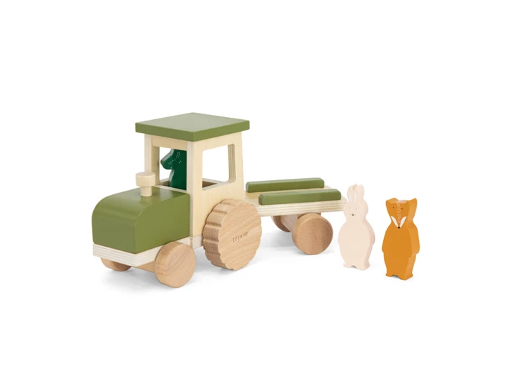 Wooden-tractor-with-trailer