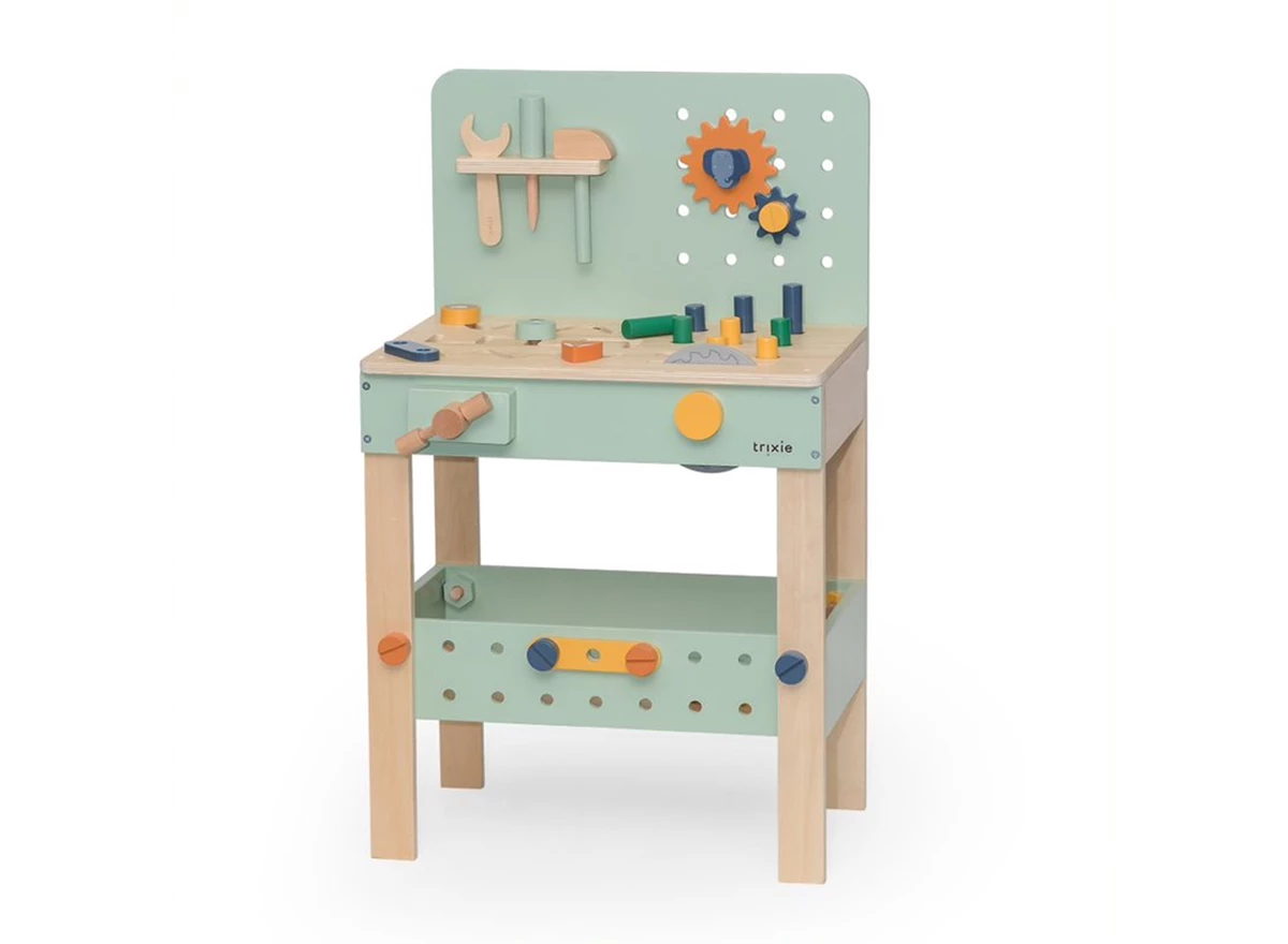 Wooden-work-bench